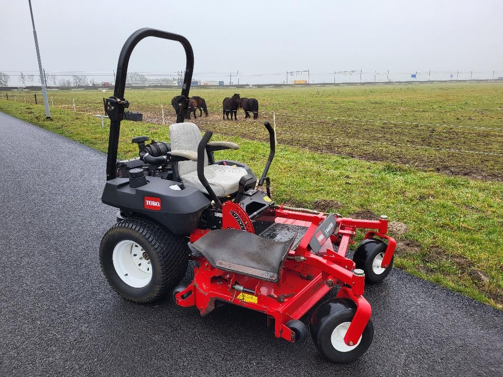 Toro zero-turn maaier Z557 Z-Master, Tuin en Terras, Grasmaaiers, Gebruikt, Benzine-grasmaaier, 50 cm of meer, Elektrische starter