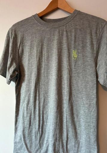T shirt The Neighbourgoods mt M  beschikbaar voor biedingen