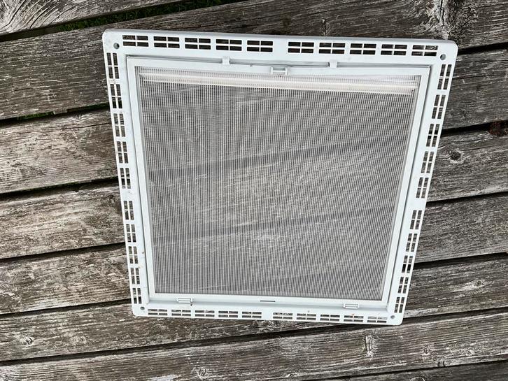 Hartal dakluik 40x40 cm onderkader met verduistering, Caravans en Kamperen, Caravan accessoires, Gebruikt, Ophalen