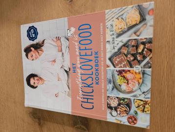 Het everything you need is Chickslovefood-kookboek beschikbaar voor biedingen