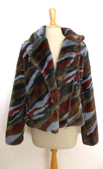 Apart en stoer super zacht fake fur jasje van Goosecraft! M beschikbaar voor biedingen