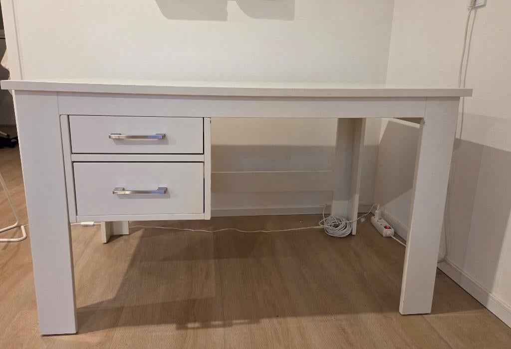 wit zwaar buro, Huis en Inrichting, Bureaus, Ophalen, Gebruikt, Bureau