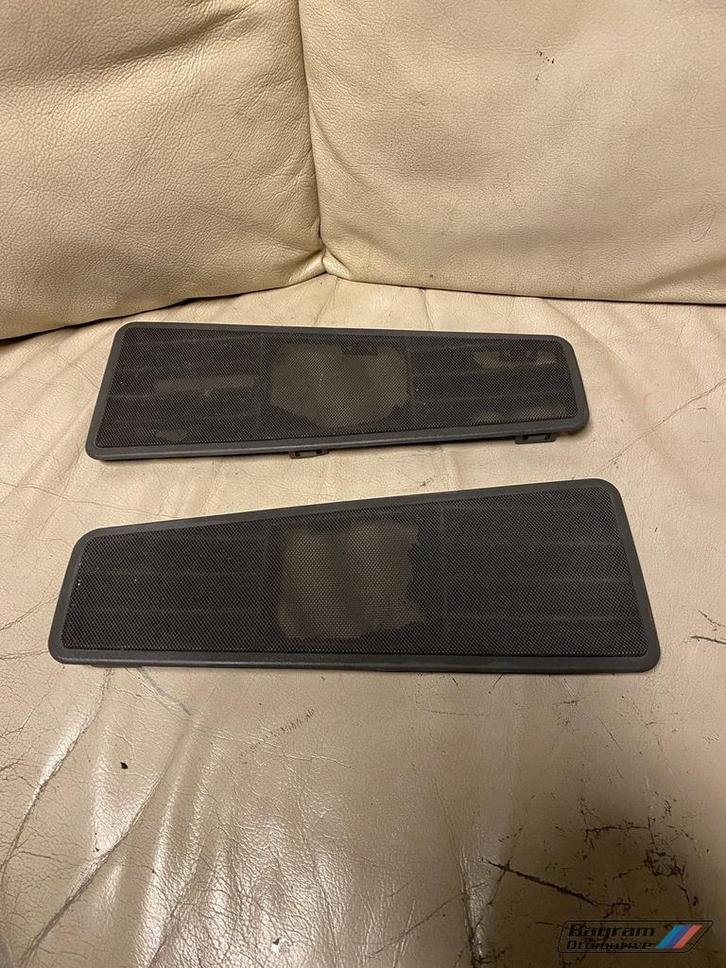 Bmw E30 touring speaker afdekkapjes set kofferbak 3-serie, Auto-onderdelen, Interieur en Bekleding, BMW, Gebruikt, Ophalen of Verzenden