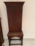 Antiek kastje, Ophalen