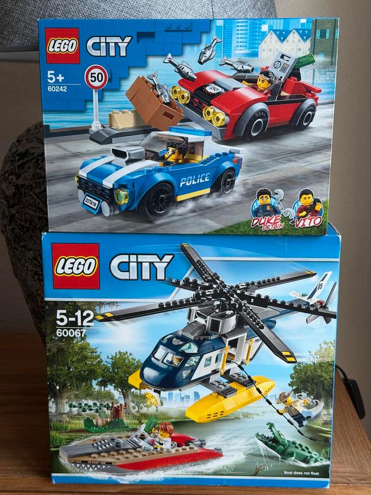 LEGO City 60242 & 60067 Politie Achtervolging Nieuw, Kinderen en Baby's, Speelgoed | Duplo en Lego, Nieuw, Lego, Complete set