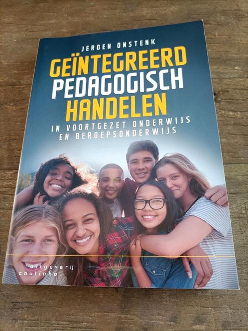 Jeroen Onstenk - Geïntegreerd pedagogisch handelen, Boeken, Wetenschap, Zo goed als nieuw, Sociale wetenschap, Ophalen of Verzenden