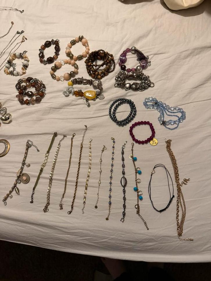 Diverse Sieraden Collectie - Kettingen, Armbanden, Oorbellen, Sieraden, Tassen en Uiterlijk, Armbanden, Gebruikt, Overige materialen