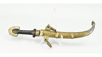 prachtige Oosterse Dolk  1870 beschikbaar voor biedingen