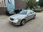 Mercedes-Benz E-Klasse 3.2 E320 Sedan AUT 2002 Grijs, Auto's, Automaat, Achterwielaandrijving, Zwart, Particulier