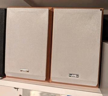 Setje JVC luidsprekers beschikbaar voor biedingen