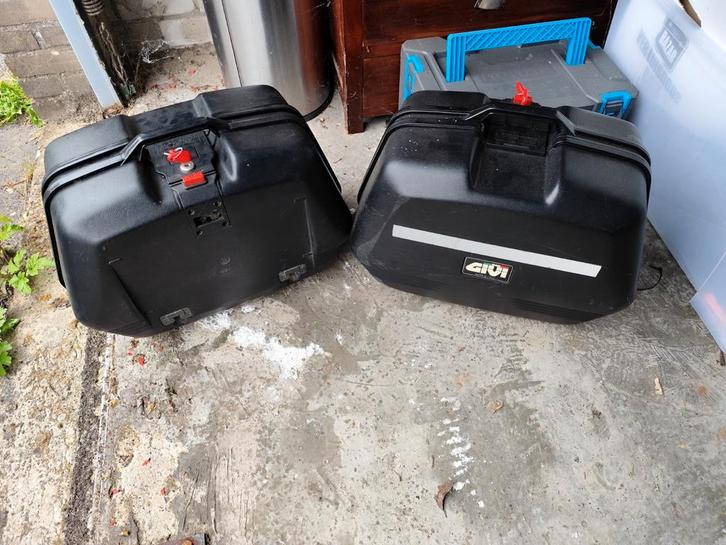 Set gebruikte GVI zijkoffers voor monokey, Motoren, Accessoires | Koffers en Tassen, Gebruikt, Ophalen