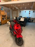 Piaggio zip full option, 2021, Fietsen en Brommers, Scooters | Piaggio, Ophalen, Zo goed als nieuw, Benzine, Zip