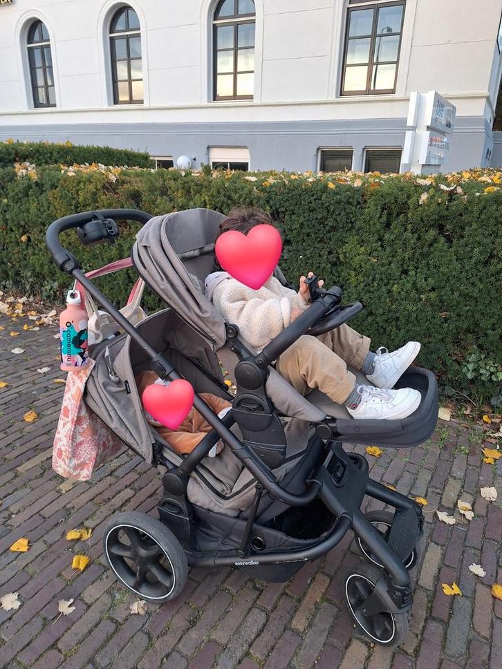 Easywalker Harvey 3 duo dubbele twin stroller kinderwagen, Kinderen en Baby's, Kinderwagens en Combinaties, Gebruikt, Kinderwagen