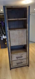 Tekoop: hoge kast, Antiek en Kunst, Antiek | Meubels | Kasten, Ophalen