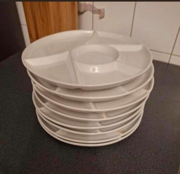 8 borden met vakjes voor fondue  beschikbaar voor biedingen