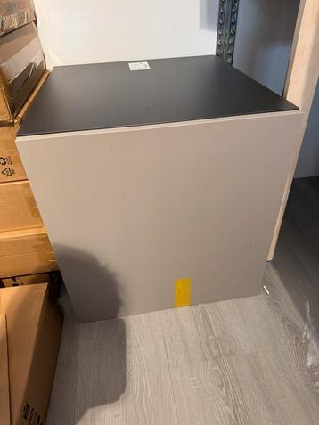 Kast 60x60 cm beschikbaar voor biedingen