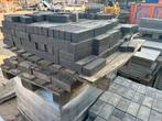 Ca 8 m2 nieuwe waaltjes mix, Ophalen of Verzenden, Zo goed als nieuw, Beton, Klinkers
