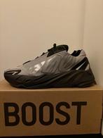 Adidas Yeezy Boost 700 V2 MNVN "Geode", Kleding | Heren, Schoenen, Zwart, Ophalen of Verzenden, Adidas Yeezy, Sneakers of Gympen