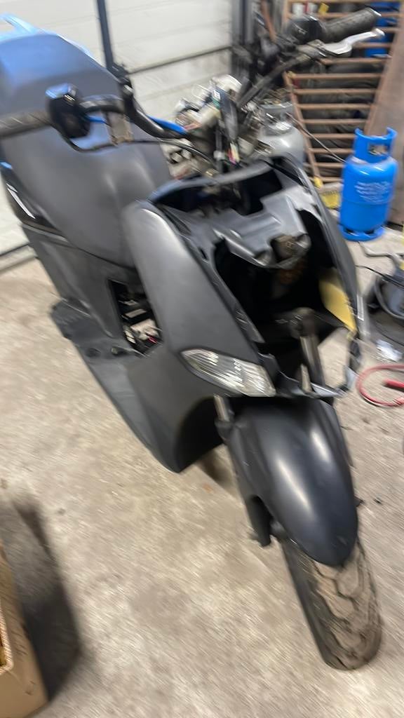 Kymco Agility , 16 inch. Voor onderdelen., Ophalen of Verzenden, Gebruikt, Overige typen, Kymco