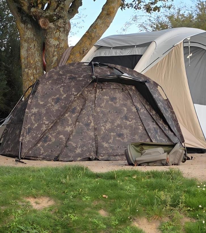 Nash titan hide camo pro NIET de XL. Mozzi en hide infill, Watersport en Boten, Hengelsport | Karpervissen, Zo goed als nieuw