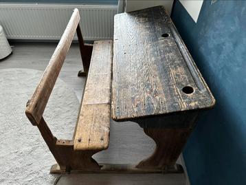 Frans schoolbankje vintage beschikbaar voor biedingen