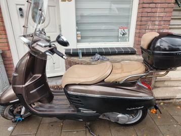 Peugeot Django snorscooter 2017 - Perfecte staat! beschikbaar voor biedingen