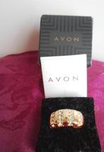 AVON ring. 22 ct. Goldplated. Zirkonia. Originele doos., Sieraden, Tassen en Uiterlijk, Ringen, Nieuw, Goud, 18 tot 19, Ophalen of Verzenden