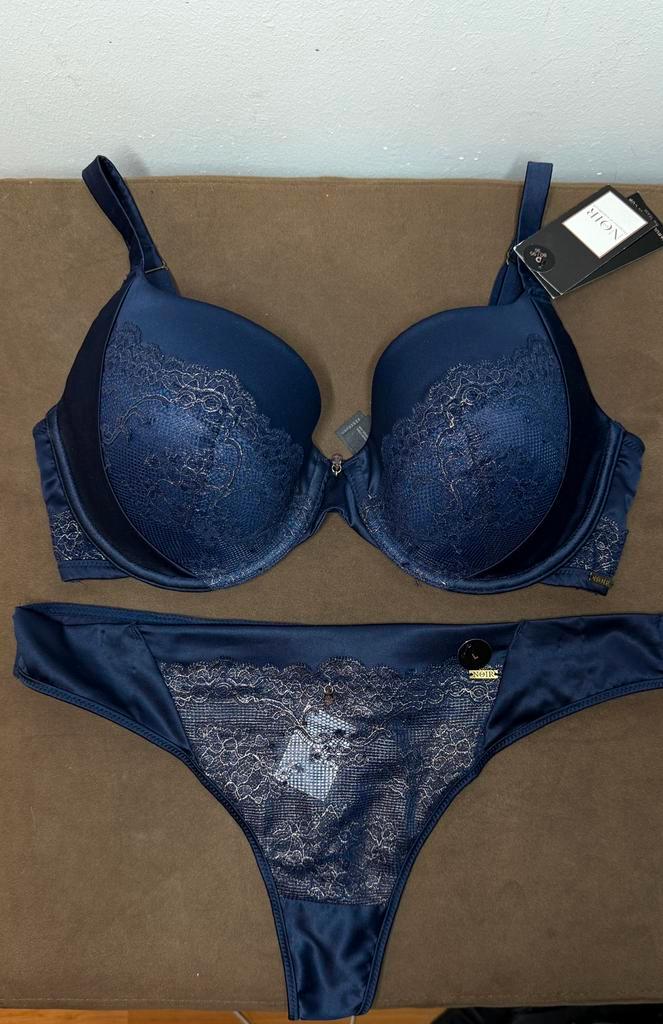 Hunkemöller Noir BH 80D, string L, Kleding | Dames, Ondergoed en Lingerie, Overige typen, Blauw, Ophalen of Verzenden