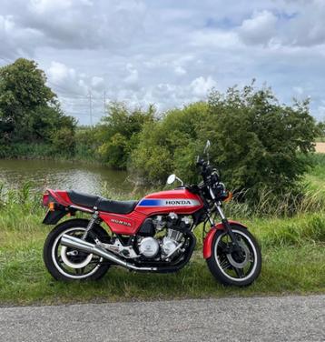 Honda boldor  bol d'or  cb 750 F  en de 900F onderdelen  beschikbaar voor biedingen