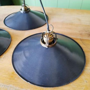 Industriële zwart / Grijze hanglampen vintage lampen beschikbaar voor biedingen
