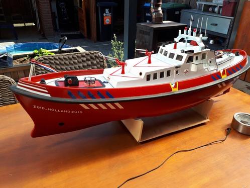 BRANDWEERBOOT       ZUIDHOLLAND, Hobby en Vrije tijd, Modelbouw | Boten en Schepen, Gebruikt, 1:32 tot 1:50, Overige merken, Ophalen