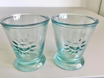 2 groene glazen met zonnetje 🌞 beschikbaar voor biedingen