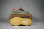 Adidas Yeezy 350 Desert Sage | 41 1/3, Kleding | Heren, Schoenen, Overige kleuren, Nieuw, Ophalen of Verzenden, Sneakers of Gympen