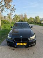 BMW 3-Serie 2.0 I 320 AUT 2009 Zwart, Auto's, BMW, Automaat, Achterwielaandrijving, 1995 cc, Zwart