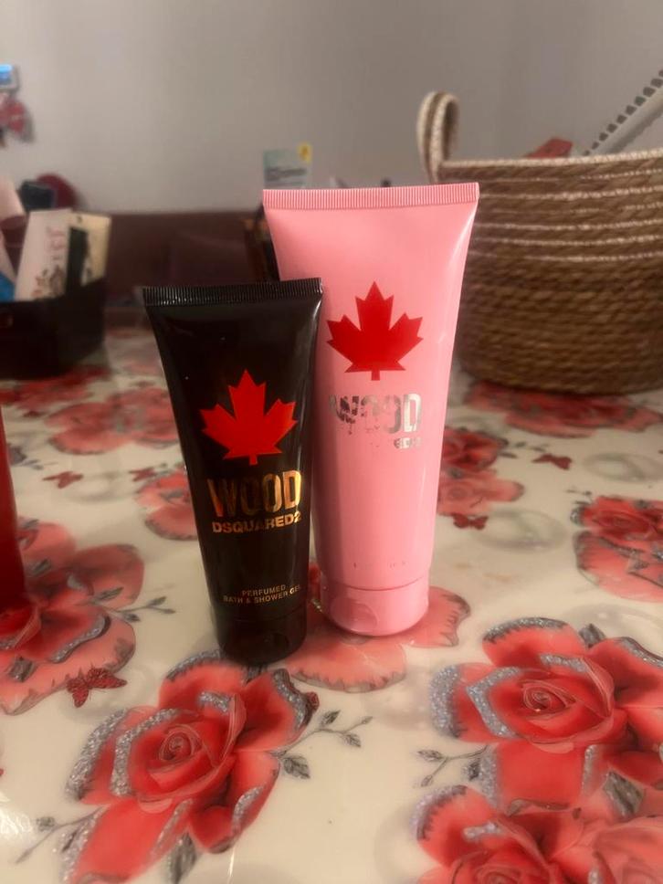 Dsquared2 Wood Bodylotion, Sieraden, Tassen en Uiterlijk, Uiterlijk | Lichaamsverzorging, Nieuw, Bodylotion, Crème of Olie, Verzenden