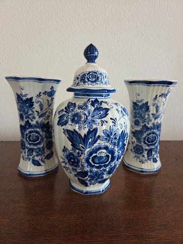 Delfts Blauw Vaas Set beschikbaar voor biedingen