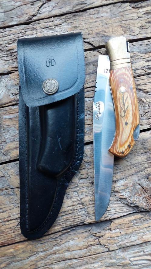Laguiole zakmes met leren etui, lang 16,5cm lemmet, Verzamelen, Overige Verzamelen, Gebruikt, Ophalen of Verzenden