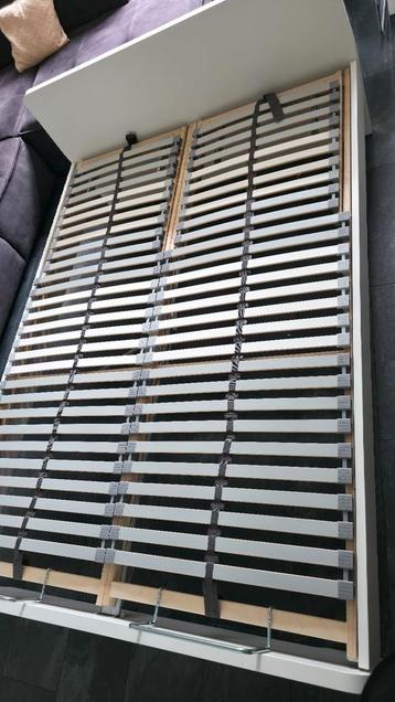 IKEA bed, verstelbaar ( 140x200 ) top staat - afbeelding 4