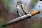 WW2 Dagger Collection - Red Cross Leaders Dagger Complete, Verzamelen, Militaria | Tweede Wereldoorlog, Verzenden