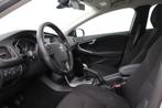 Volvo V40 1.6 T3 | Trekhaak | Cruise Control | 18 Inch, Auto's, Voorwielaandrijving, Stof, Gebruikt, 4 cilinders