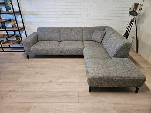 Montel Viano Hoekbank | GRATIS LEVERING, Huis en Inrichting, Banken | Bankstellen, Zo goed als nieuw, Vierpersoons of meer, 150 cm of meer