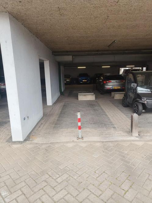 Parkeerplaats – Rotterdam Centrum (Scheepmakerskade), Huizen en Kamers, Garages en Parkeerplaatsen, Rotterdam