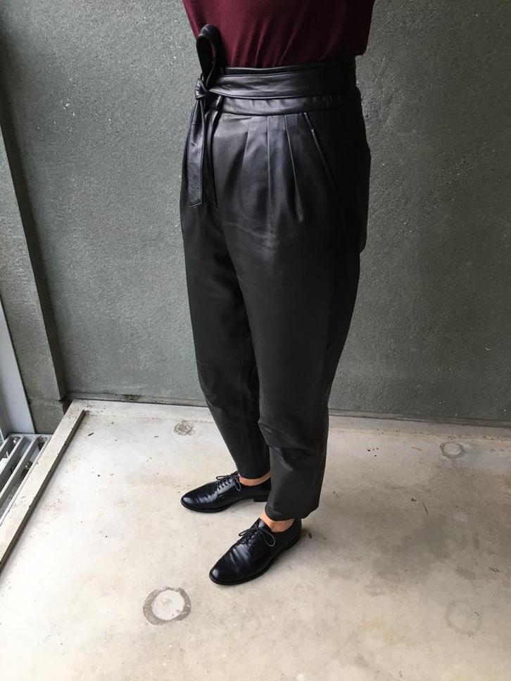 Suite 22 Amsterdam echte 100% leren broek ZGAN, Kleding | Dames, Broeken en Pantalons, Zo goed als nieuw, Maat 38/40 (M), Zwart