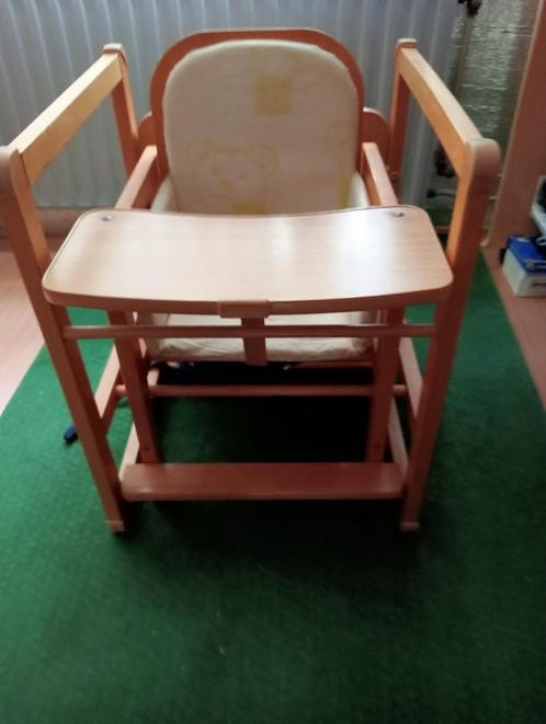 Verstelbare houten kinderstoel., Kinderen en Baby's, Kinderstoelen, Gebruikt, Overige typen, Gordel(s), Ophalen