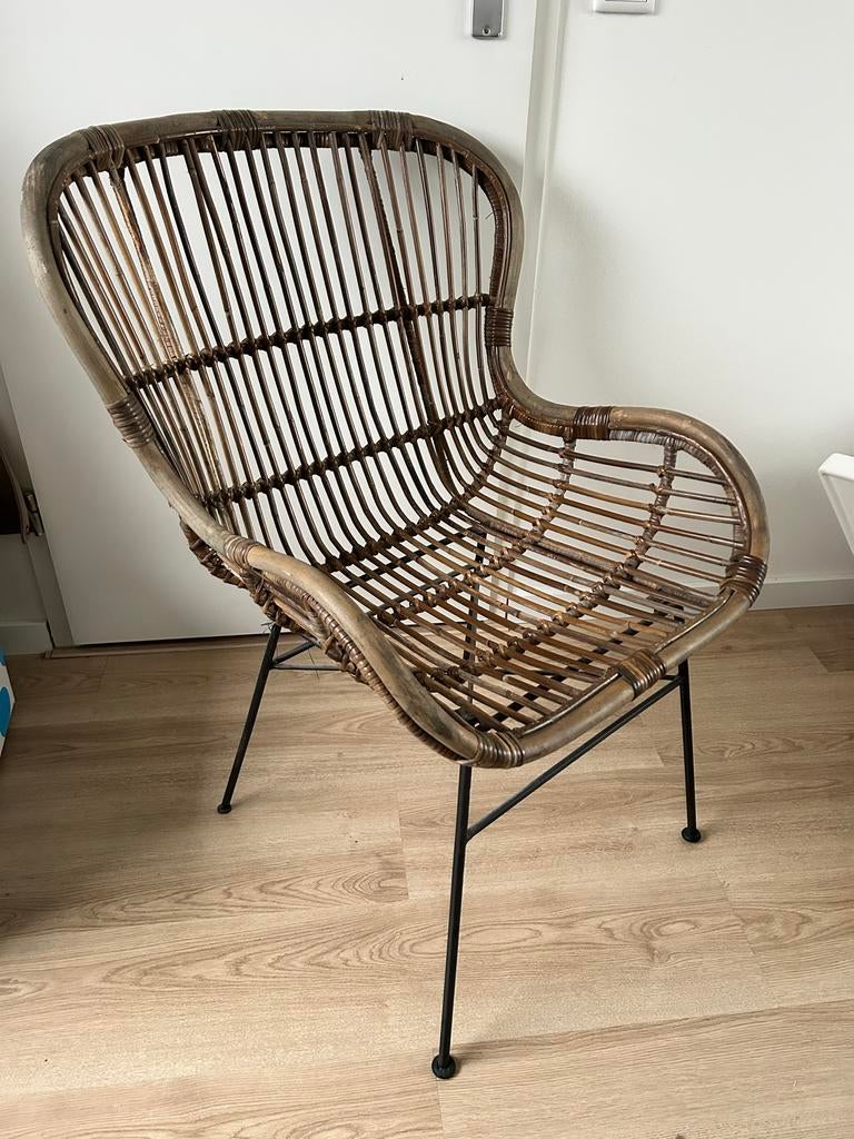 Rotan stoel - 88 cm hoog, Huis en Inrichting, Stoelen, Ophalen, Gebruikt, Bruin, Riet of Rotan
