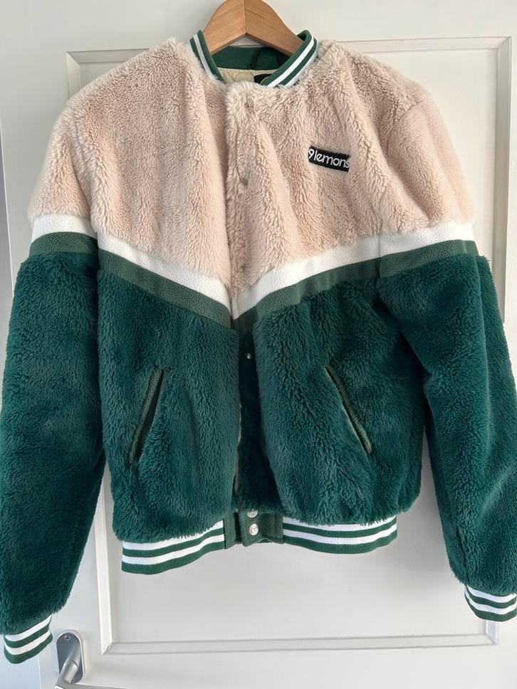 9 lemons bomber vest zgan vaste prijs!, Kleding | Dames, Truien en Vesten, Zo goed als nieuw, Beige, Ophalen