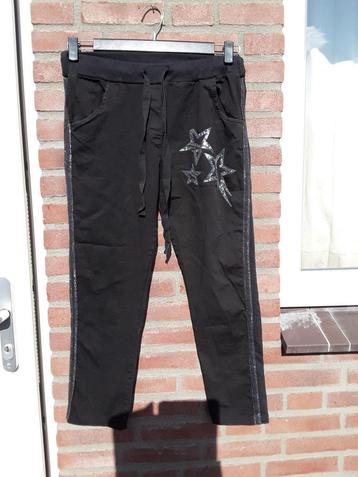NIEUW! Stoere broek van New Collection met bies, L42/44
 beschikbaar voor biedingen