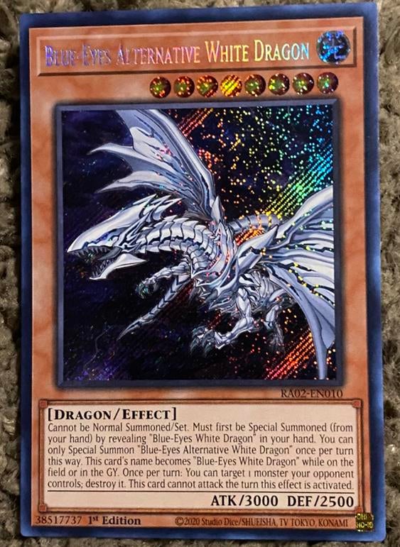 Yu-Gi-Oh! Blue Eyes Alternative White Dragon RA02 1st !, Hobby en Vrije tijd, Verzamelkaartspellen | Yu-gi-Oh!, Verzenden, Zo goed als nieuw