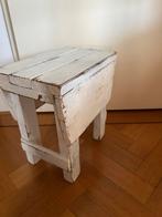 Brocante landelijk tafeltje voeten bankje vensterbankje, Ophalen of Verzenden