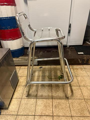 bar kruk 3x  beschikbaar voor biedingen